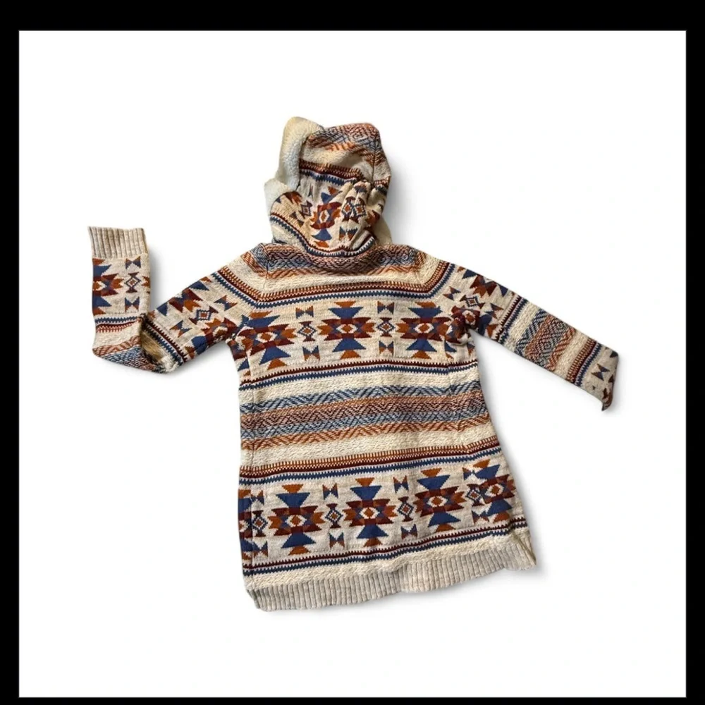 Small Dance’s with  Wolves Motif  size small nwot​​ - Picture 2 of 3